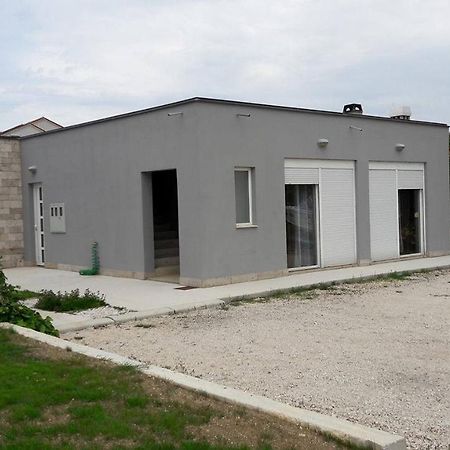 Apartments With A Parking Space Nin, Zadar - 13571 Exterior foto